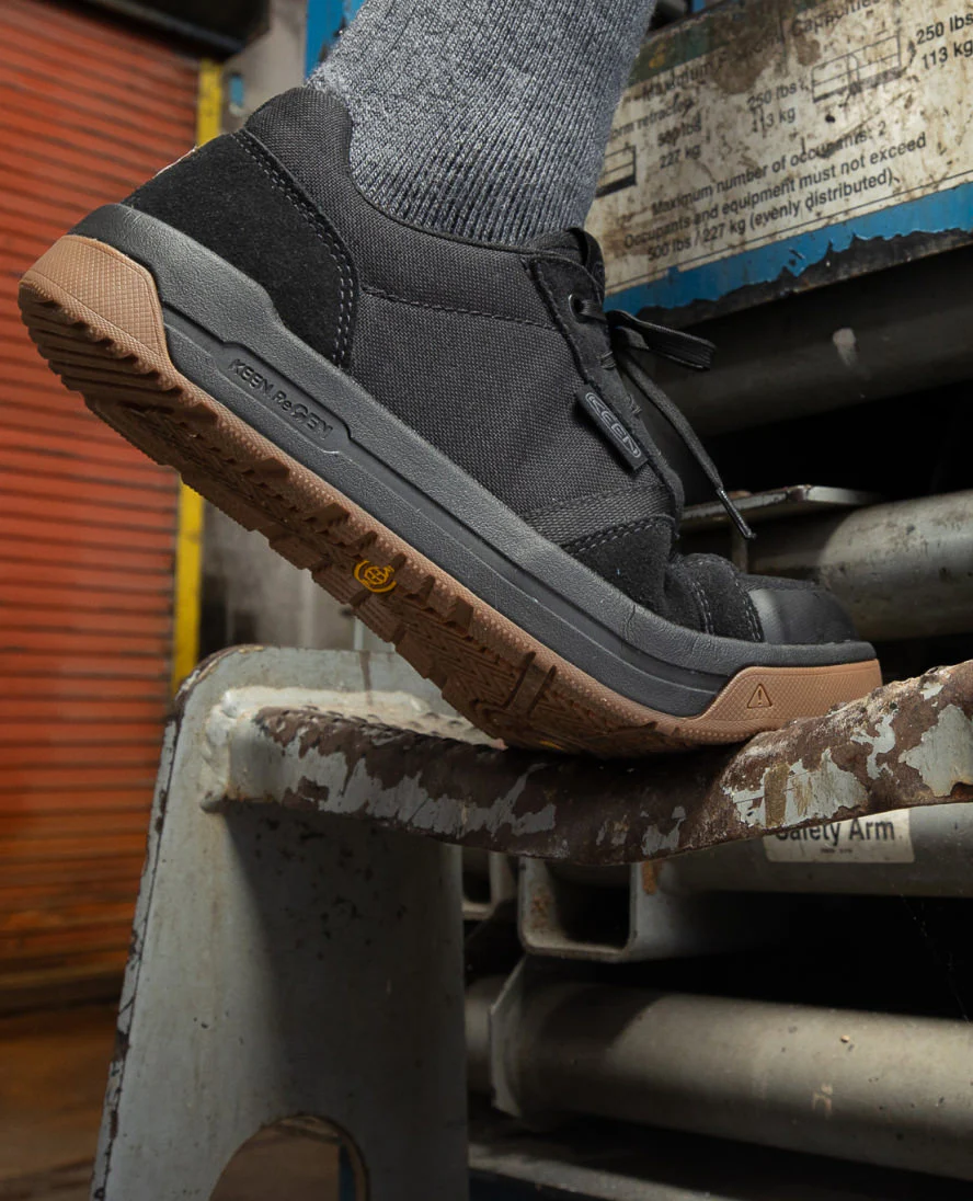 Men's Kenton ESD Work Shoe (Carbon Toe)  |  Black/Gum - Image 9