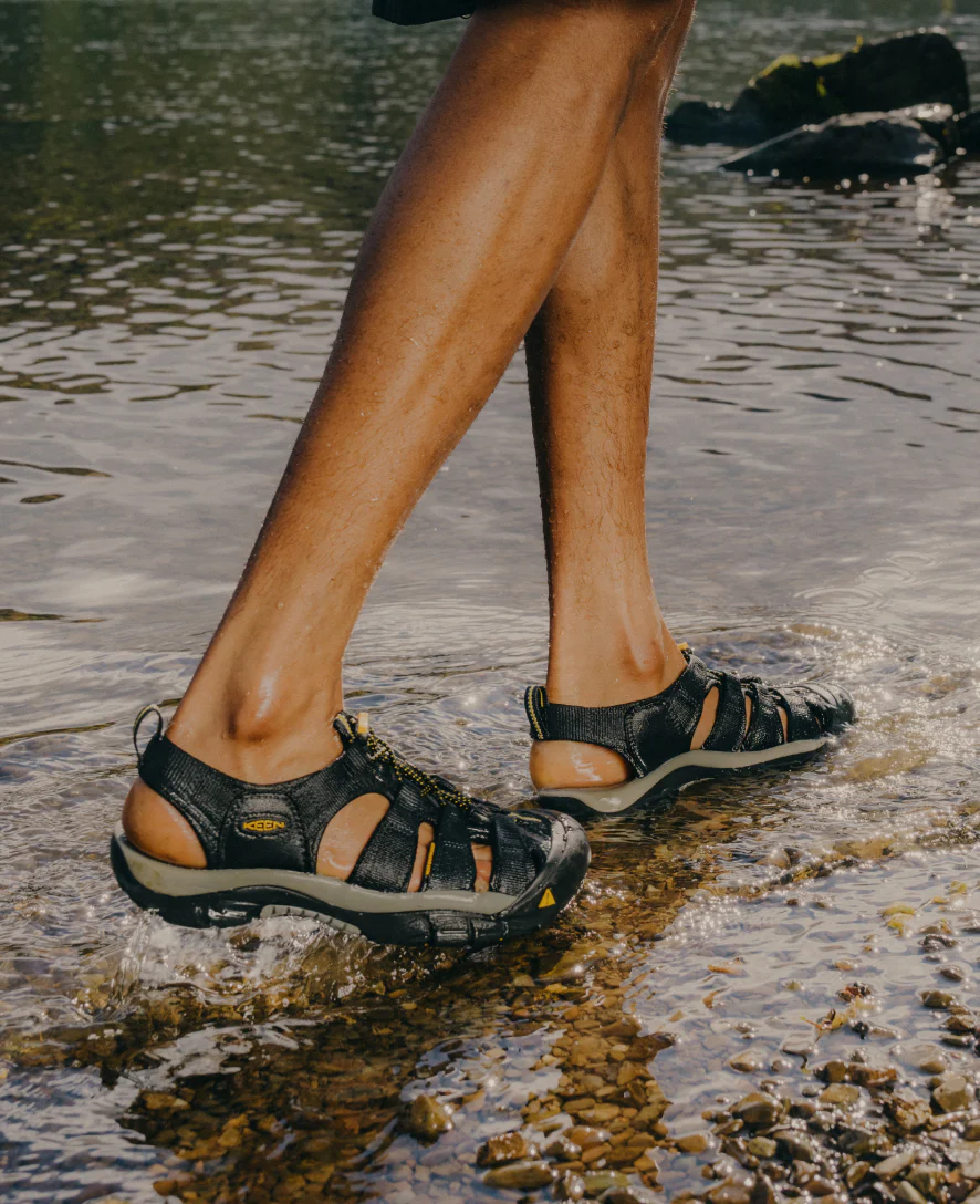 Men's Newport H2 Sandal  |  Raven/Aluminum - Image 8