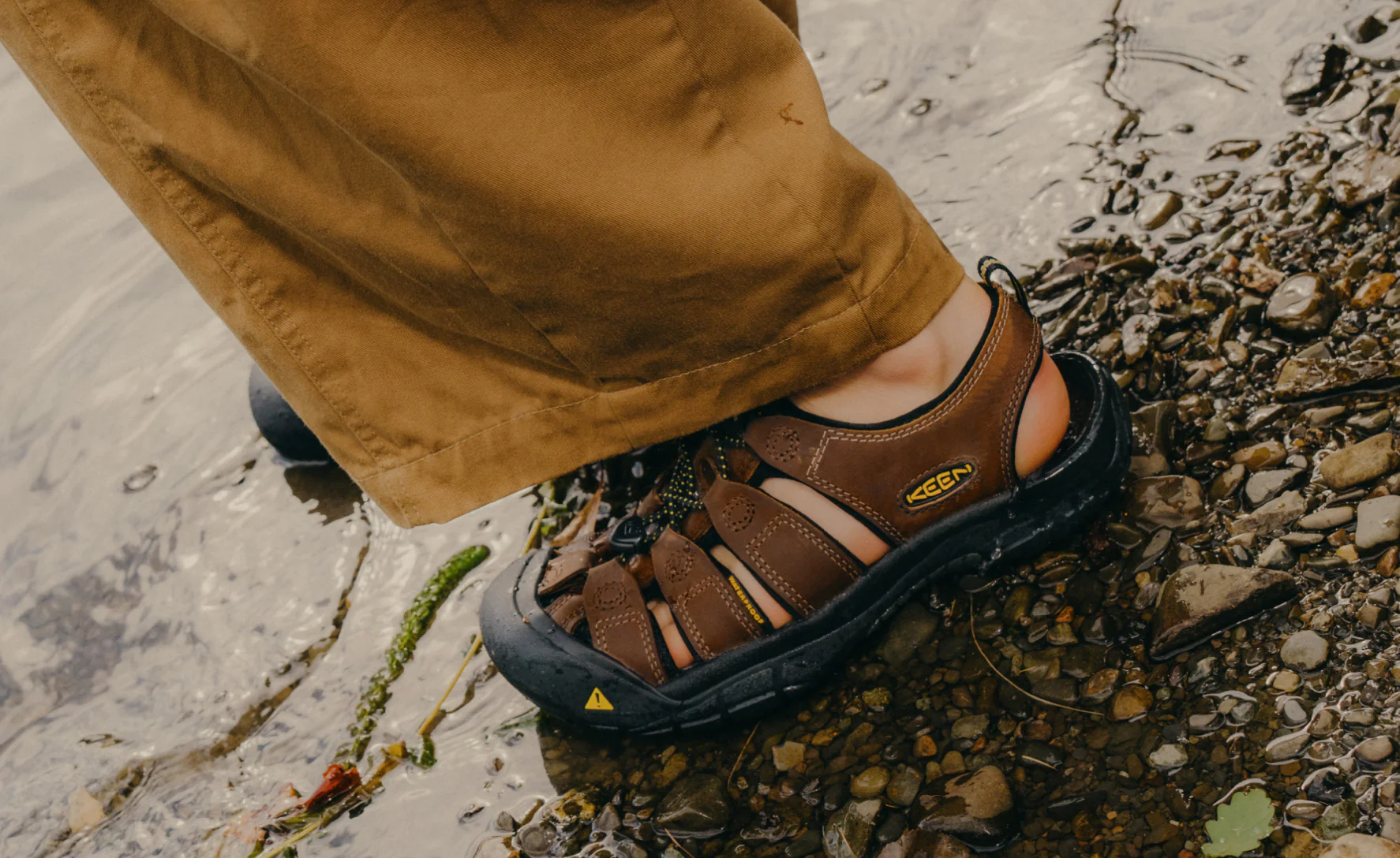Men's Newport Leather Sandal  |  Black/Steel Grey - Image 7