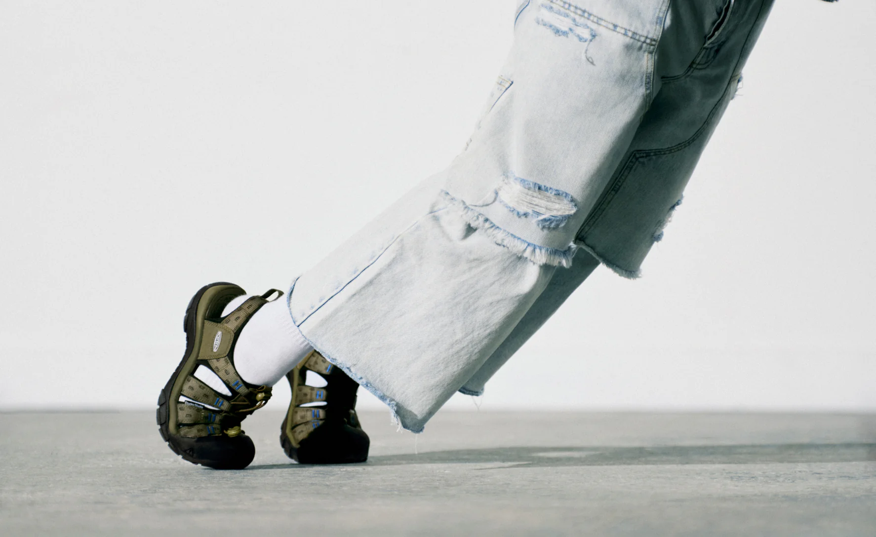 Men's Newport Retro Sandal x Études Studio  |  Etudes Olive - Image 7