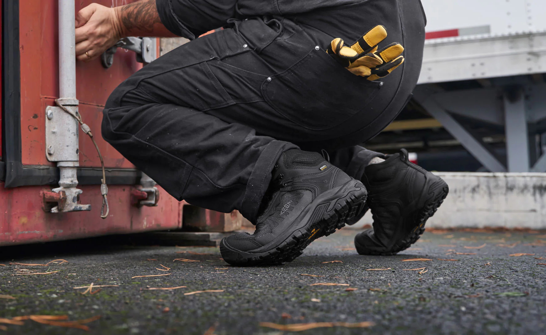 Men's Reno Waterproof Mid (Soft Toe)  |  Black/Black - Image 7