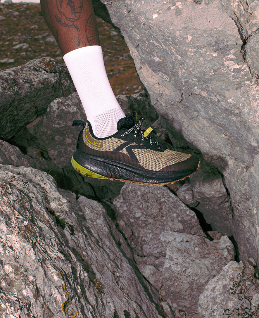Men's Roam Trail Running Shoe  |  Black/Orange Peel - Image 8