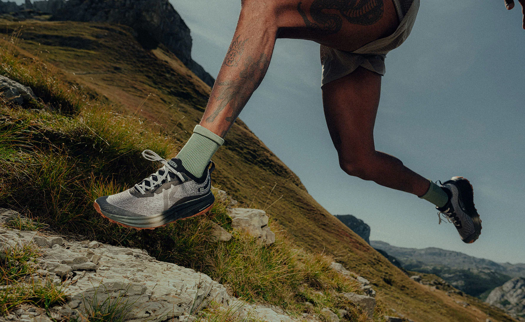 Men's Seek Trail Running Shoe  |  Black/Magnet - Image 7