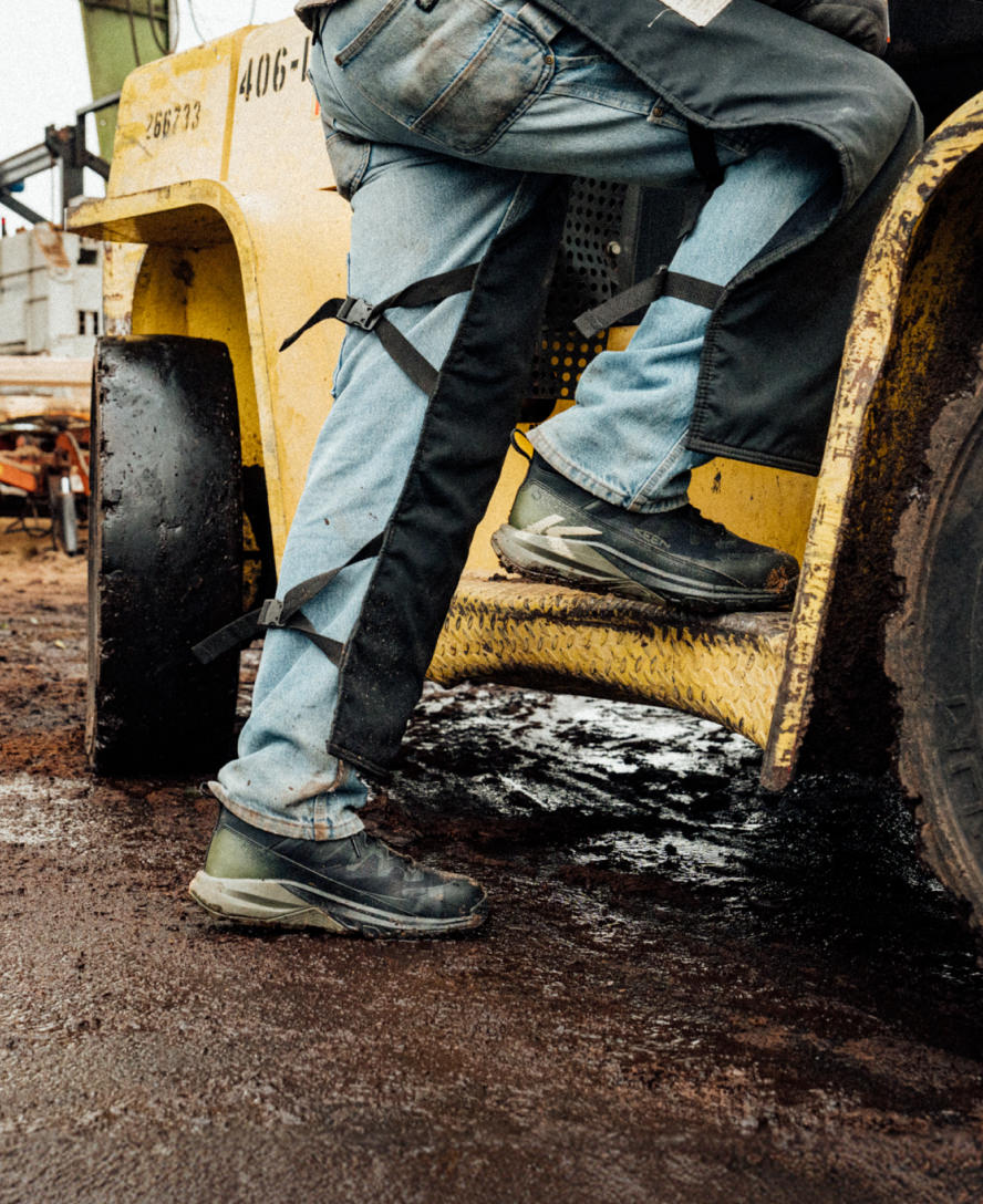 Men's Targhee Blur Waterproof Work Boot (Carbon Toe)  |  Forest Night/Black - Image 9