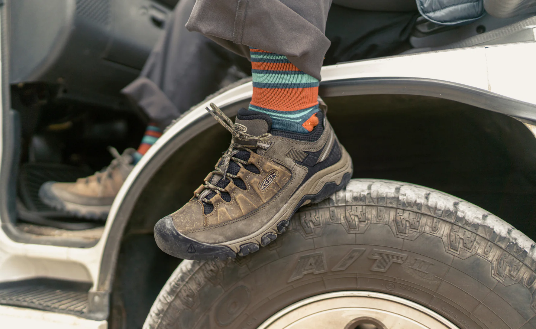 Men's Targhee III Waterproof Wide  |  Bungee Cord/Black - Image 7