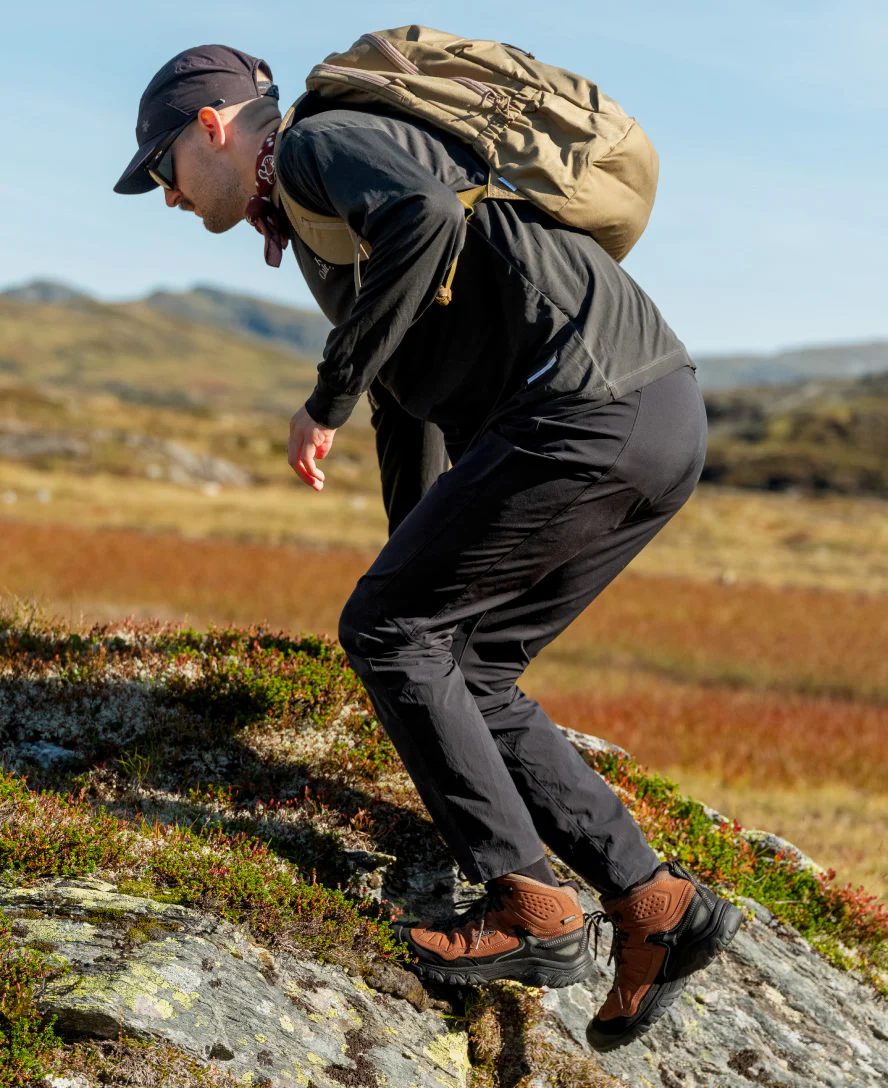 Men's Targhee IV Waterproof Hiking Boot  |  Coyote/Gold Flame - Image 9
