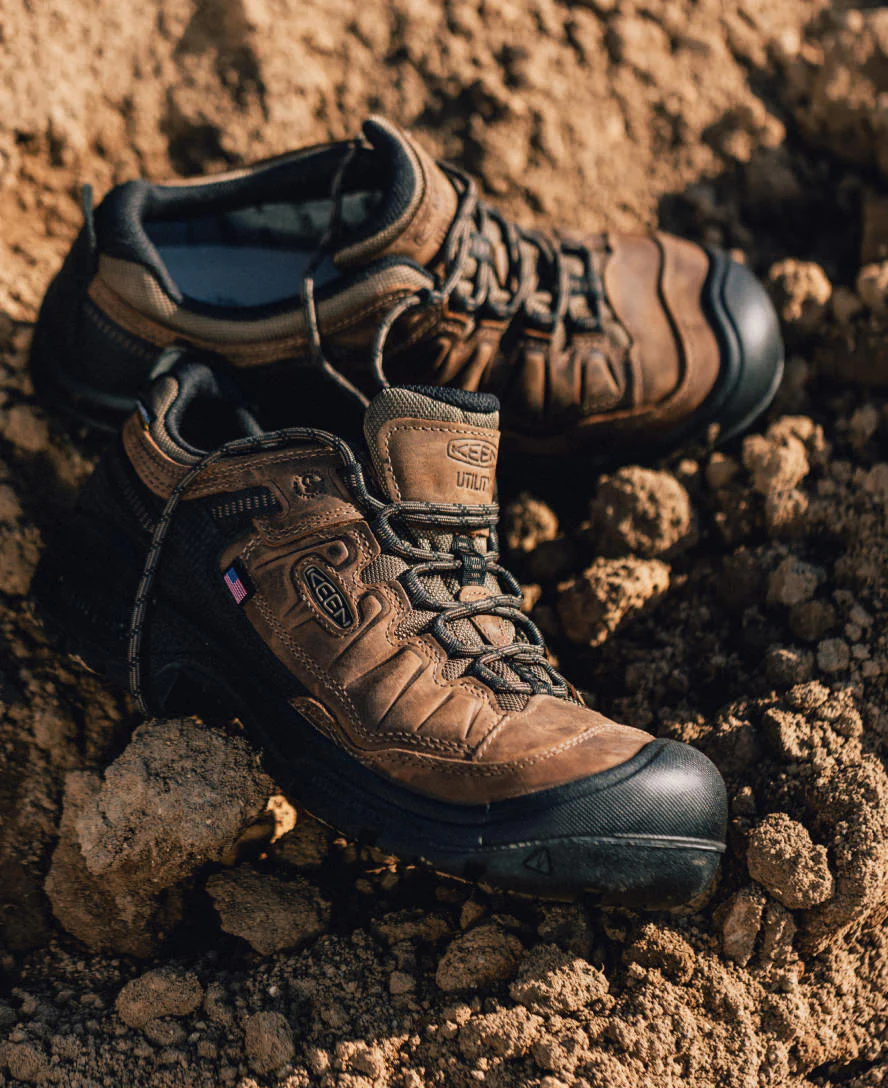 Men's Targhee IV Waterproof Work Shoe (Carbon Toe)  |  Dark Earth/Black - Image 8