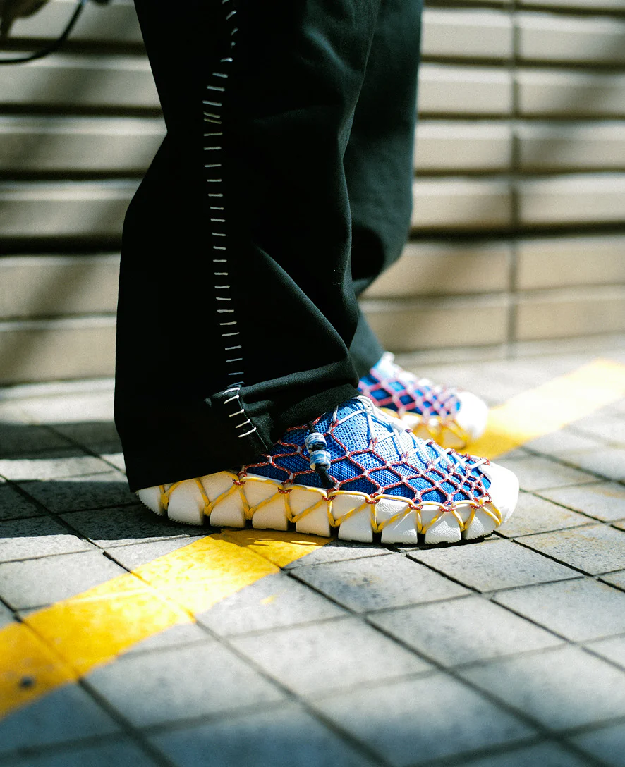 Men's UNEEK 360 Space Available Sneaker  |  Azure Blue/Star White - Image 9