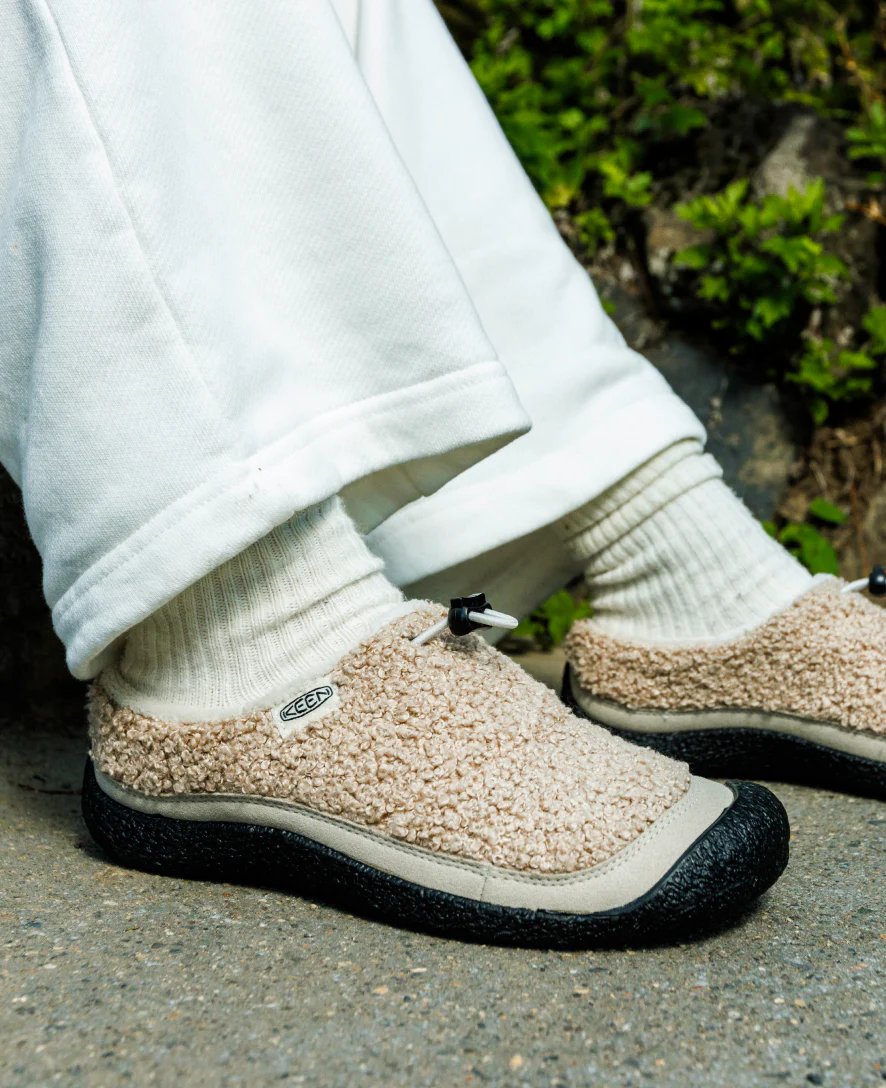 Women's Howser III Slide  |  Plaza Taupe/Black - Image 9