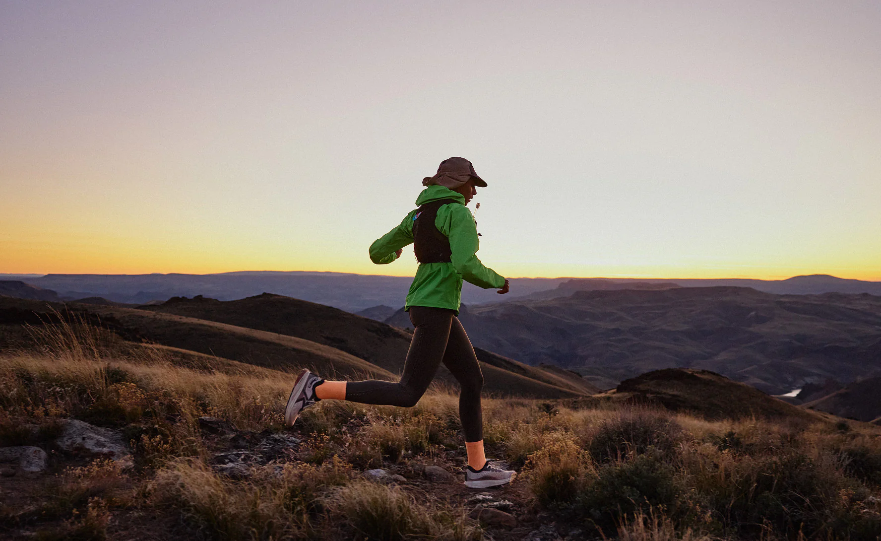 Women's Seek Trail Running Shoe  |  Black/Sunset Sand - Image 7
